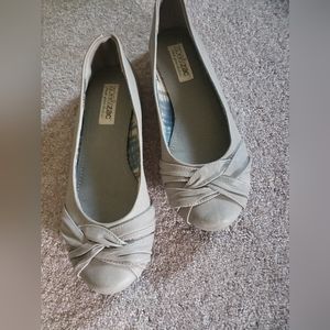 Zoe&Zac ballet flats sz 9.5  stone color